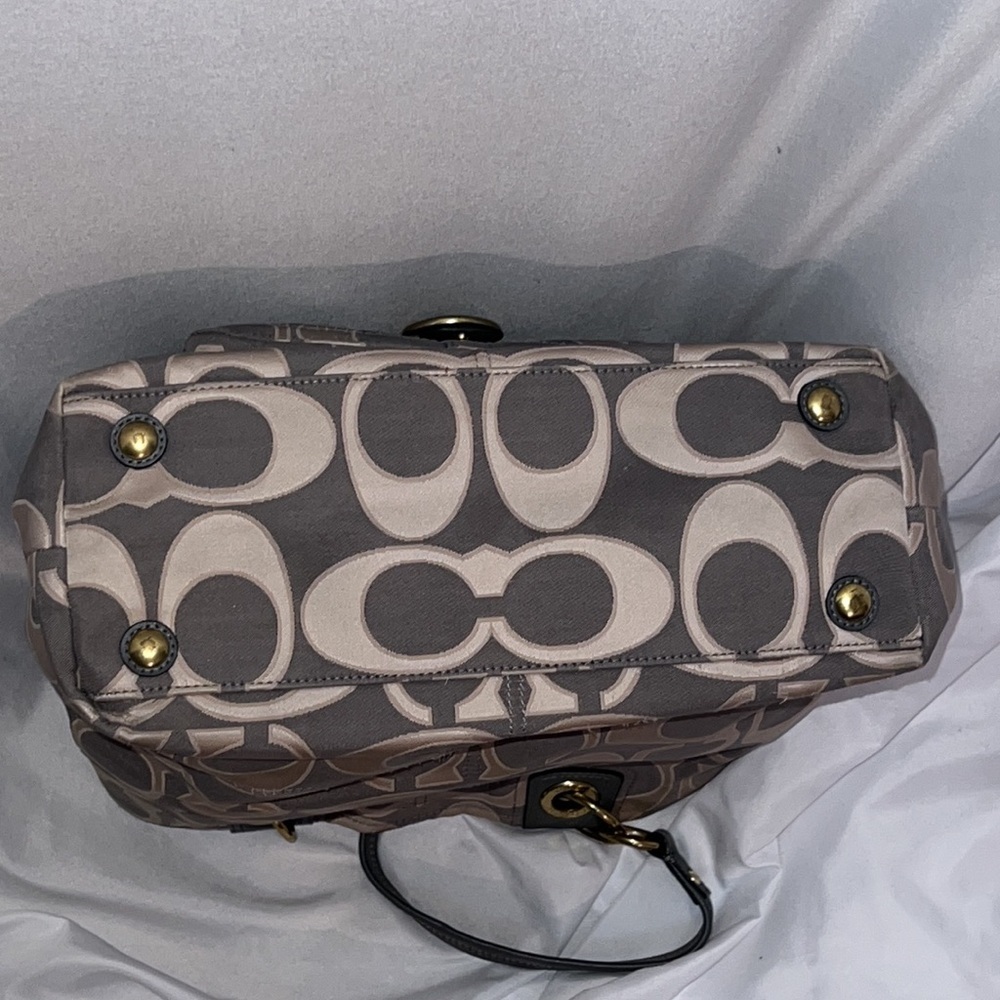 Vintage Coach Penelope Stylish Classic Gray Silver Monogram Signature Purse - Picture 13 of 13